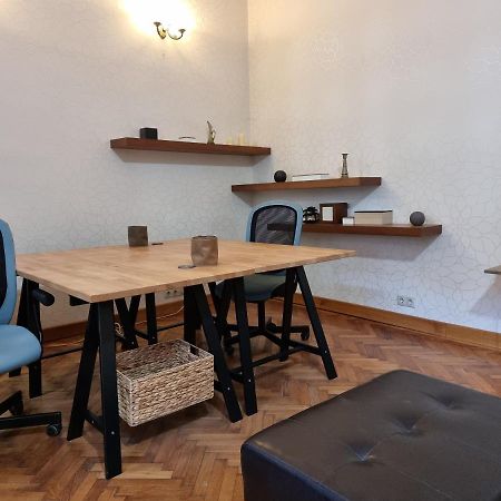 Neuhausz Suite - Ultracentral Timişoara Extérieur photo