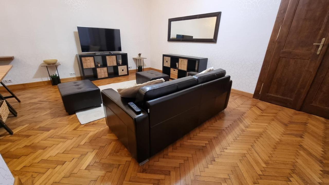 Neuhausz Suite - Ultracentral Timişoara Extérieur photo